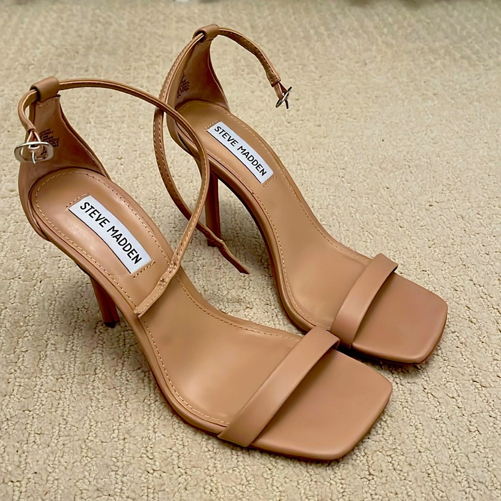Steve Madden natural color heels with ankle strap